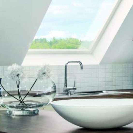 Salle de bain moderne blanche